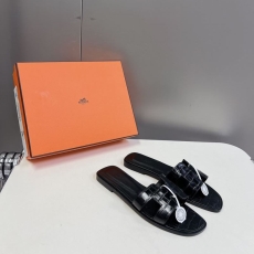 Hermes Slippers